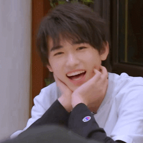 宋亚轩萌探探探案##宋亚轩 治愈笑颜