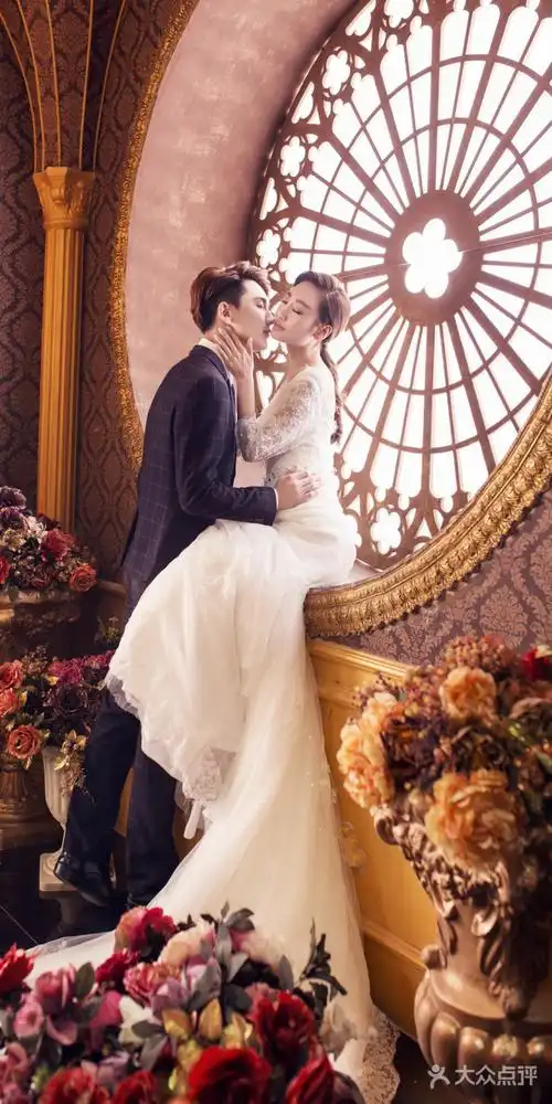 巴黎春天婚纱摄影(巴黎春天婚纱摄影)