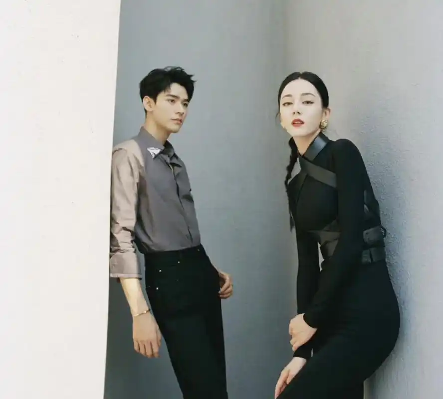 迪丽热巴龚俊的长相气质身材都是top# 网友夸赞迪丽热巴,龚俊的长相