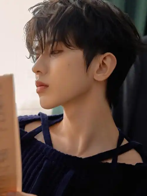 努力给蔡徐坤一片金海