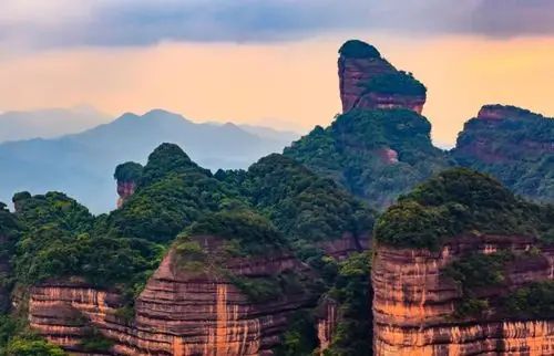 【携程攻略】丹霞山丹霞山景点,广东韶关的丹霞山,是省内面积最大的