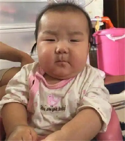 晒娃"比丑大赛",看到这些宝宝的丑照,网友:不想生孩子了