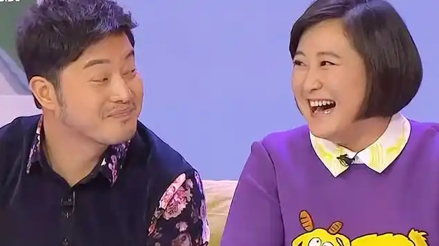 贾玲小品《喜乐街》欢乐上演,搭档老戏骨沙溢,让你开怀大笑