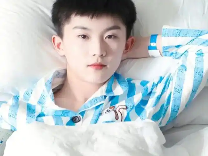 马嘉祺高颜值念念神图片