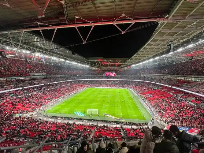 英格兰vs马耳他.在温布利球场  八万人的呐喊  确实很震撼 - 抖音