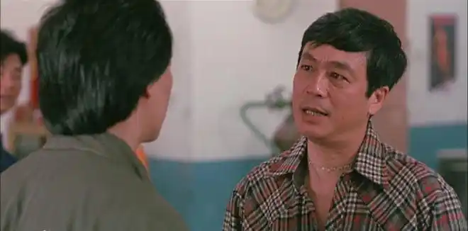 英雄本色曾江坐牢就坐牢做什么生意啊