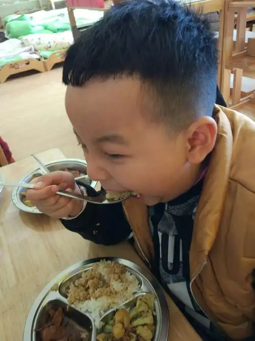 大口吃饭,午餐真香