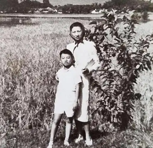 张学良唯一在世儿子美国国籍不会汉语64岁首回国完成父亲遗愿