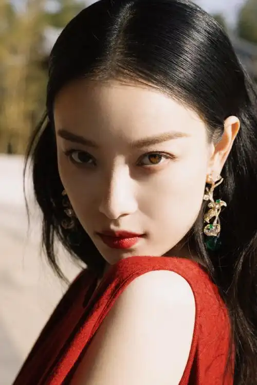 倪妮  ×#智族gq moty年度人物盛典#好美丽 !