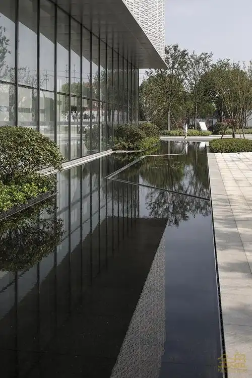 【展示区-折线-现代】绿地·桐乡绿地中央广场