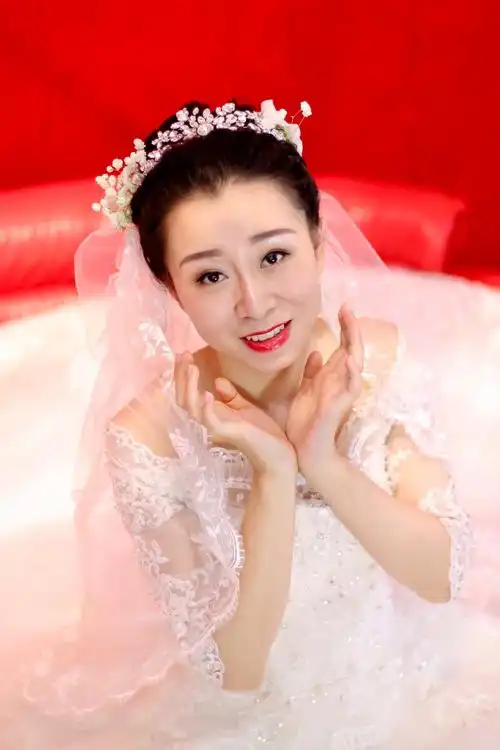 新郎:李明 新娘:徐倩 婚礼跟拍摄影记实