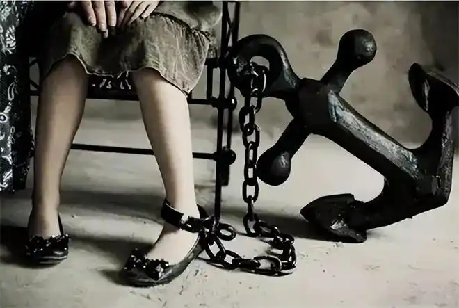 2015年嵊州一女子被歹徒杀害全身被铁链捆绑凶手身份出人意料