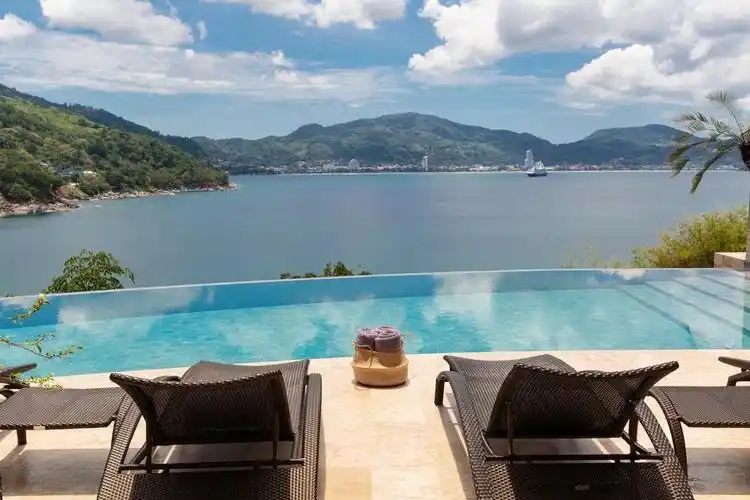 入选时代周刊「世界上最壮观的房屋」,这栋普吉岛海边别墅一票难求