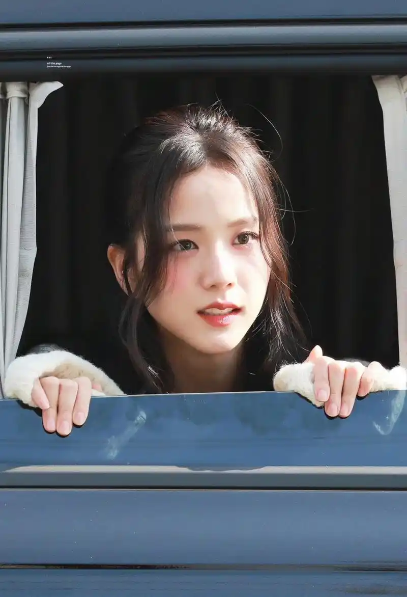 blackpink成员金智秀不愧是车窗女神,好美啊