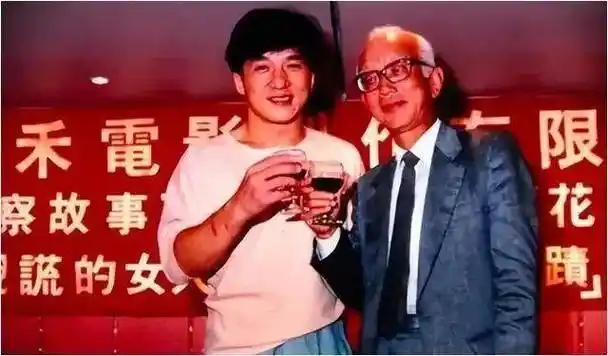 香港"捡漏王"罗维是如何将自己的名声搞臭的?