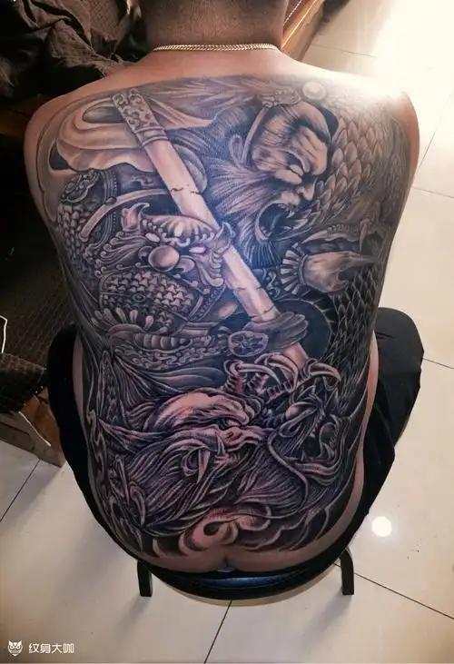 今日工作满背斗战胜佛_纹身大咖图库