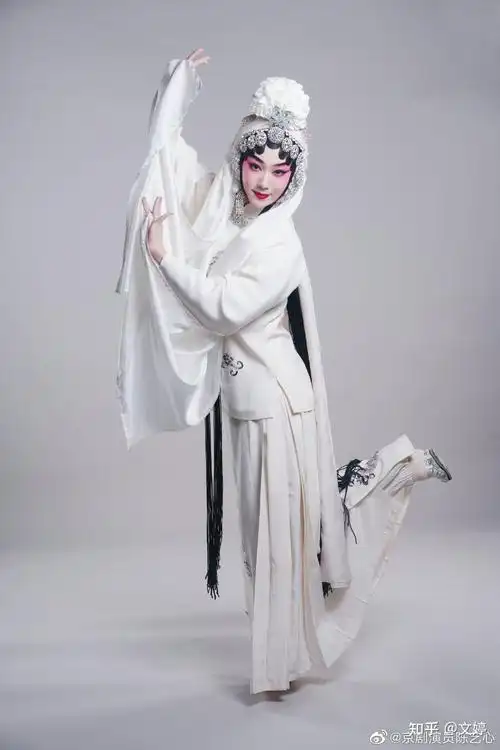 戏曲技艺中的跷功还有必要传承吗