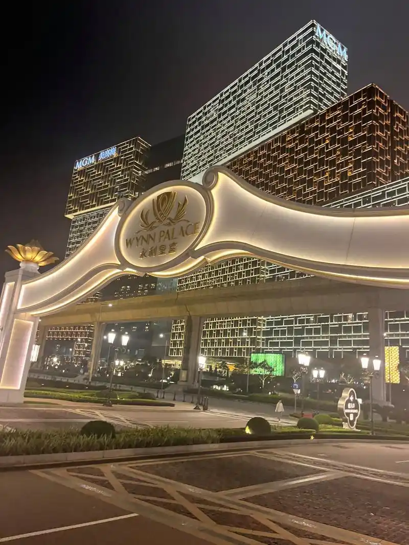 澳门～永利皇宫～缆车07 不要再在一楼喷泉边边排队啦 1.