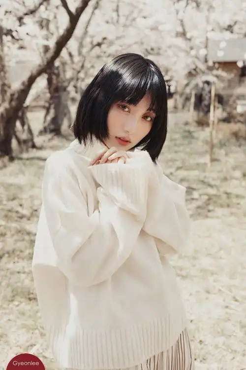 樱花树下,纯真需要一点小固执!出境