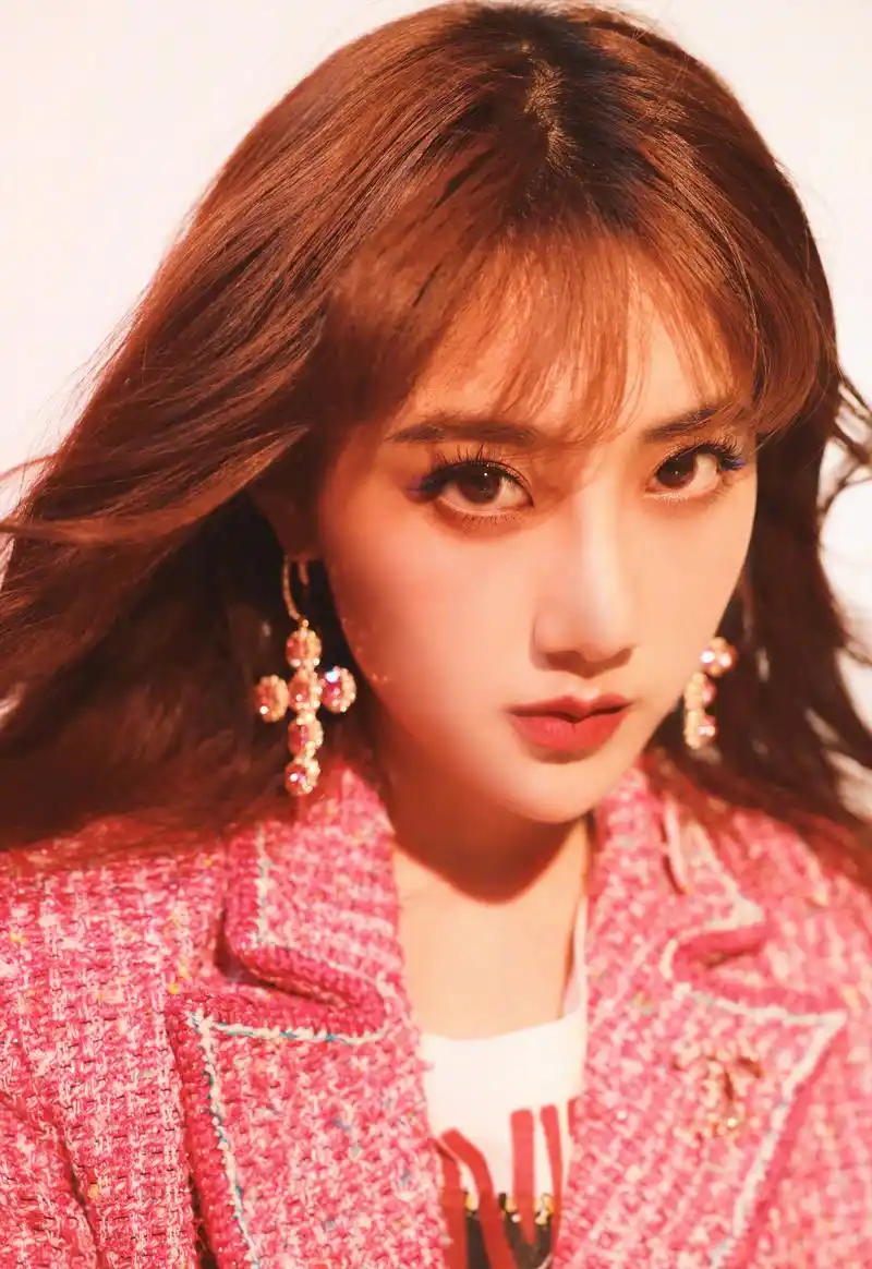 李艺彤,温柔可爱的95后美少女,《新居之约》中饰演宋晓雨!