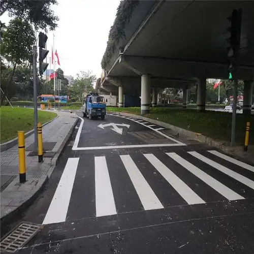 广惠交通专业承接深圳道路出口入口标志划线-小区车位箭头导向标线