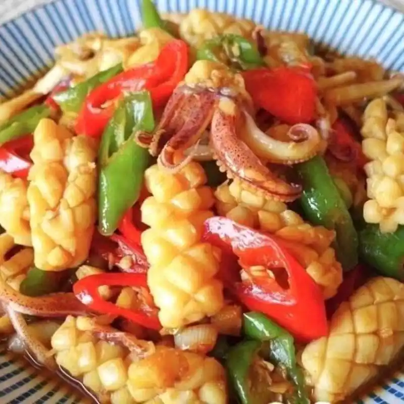 火爆鱿鱼的做法78好好吃饭呦!