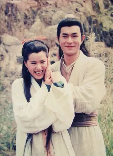 [杨过小龙女后人]杨过小龙女有后人吗?