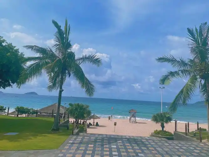 亚龙湾海滩就是我想像沙滩的样子