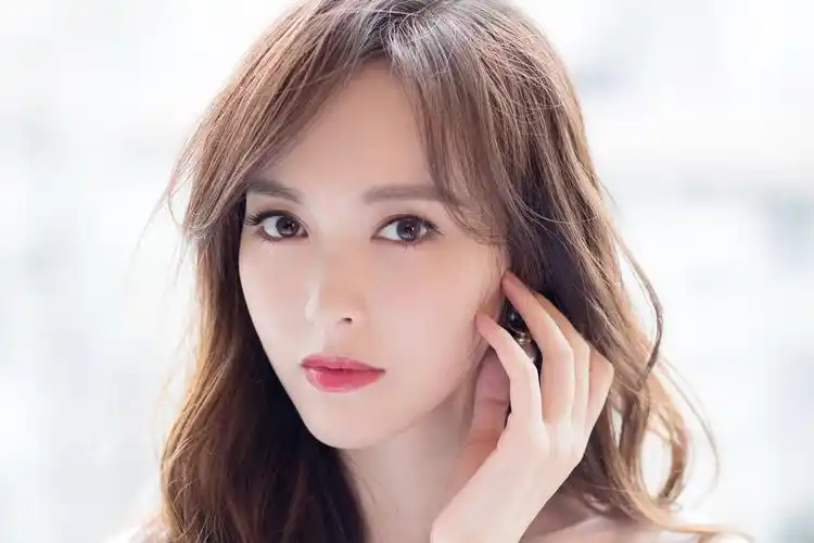 唐嫣精美手机壁纸笑容甜美美丽瞬间美丽亦永久