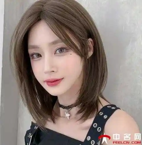 中分直发适合什么脸型减龄又清新的直发发型