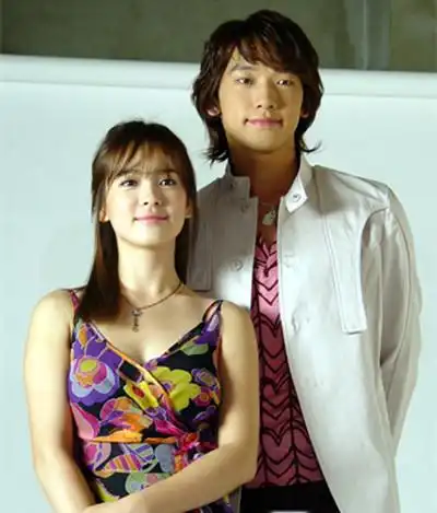 那一年,一定有无数少女曾幻想过自己是宋慧乔吧. 编辑:小微