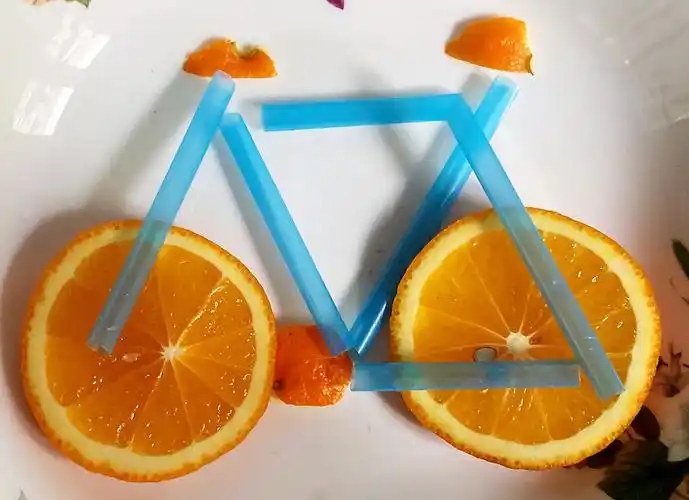2)水果吸管自行车