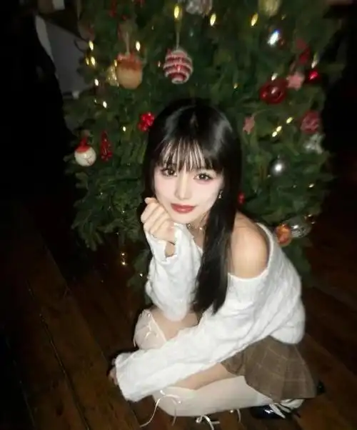 葛荟婕曝小苹果签约那英公司是汪峰一手安排斥他不顾女儿感受