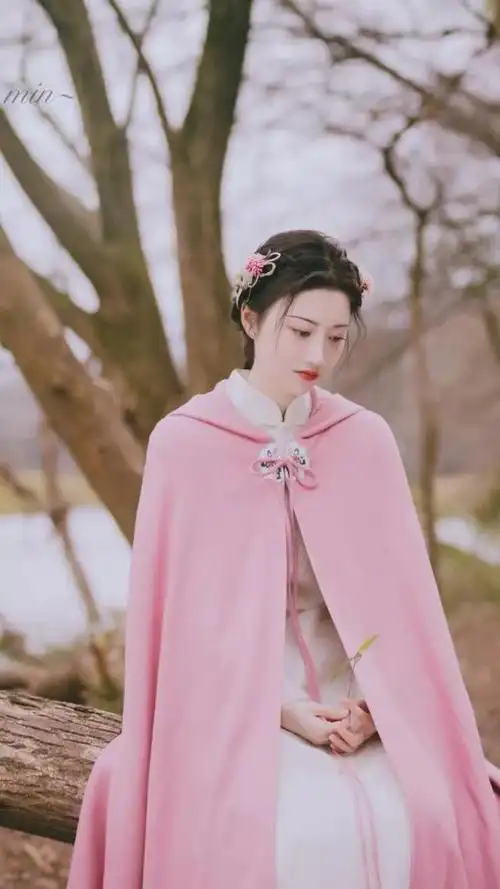 司藤景甜造型韵味十足美出新高度