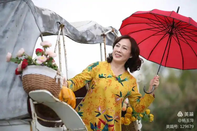 集体照不像传说中的中国大妈 是幅世界名画