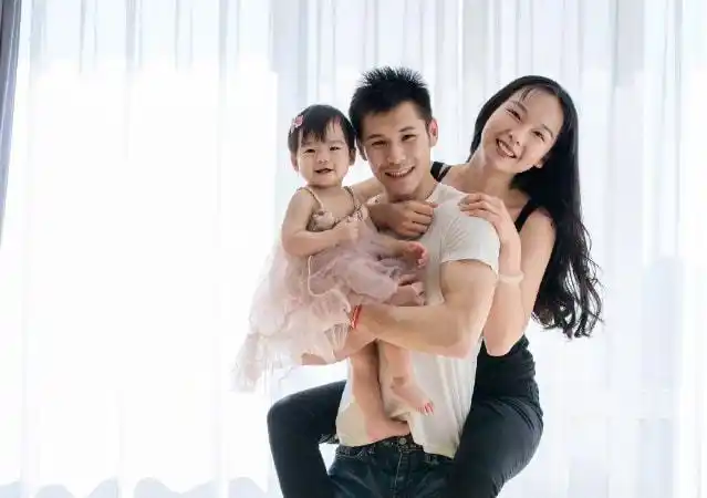 奥运冠军张成龙被白富美妻子倒追3年相爱后他高调求婚