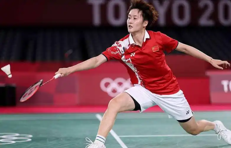 姓龚的羽毛球世界冠军(国羽一姐龚智超:与队友擦肩后嫁给爱情,24岁