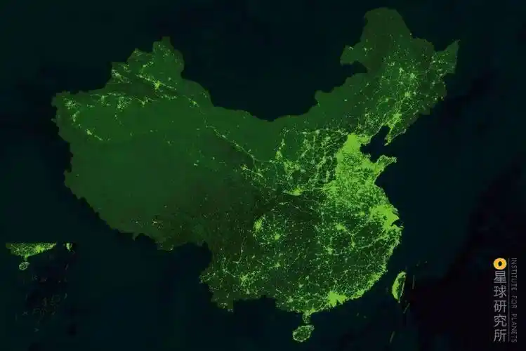 则是基于中国真实夜晚灯光数据,震撼还原的中国城市夜景卫星图