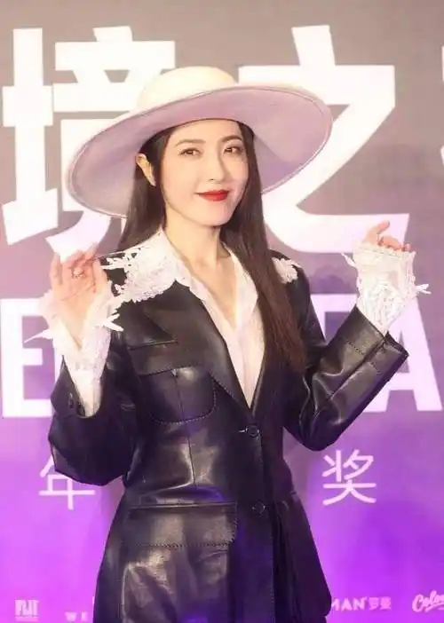 曾黎的5段感情,三段和影帝,四月被拍到新恋情?