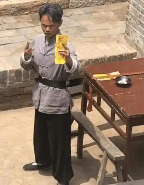 高仿版林正英拍电影九叔归来即将杀青网友评论要炸了