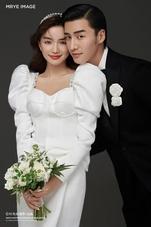 摄影师一墨的婚纱摄影作品《经典高级灰》