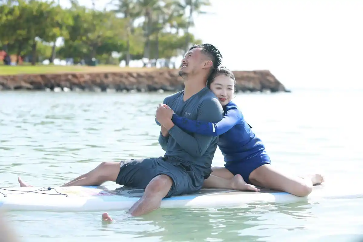 演技当遮羞布,清纯外表是假象,周冬雨的私生活乱到难以想象!