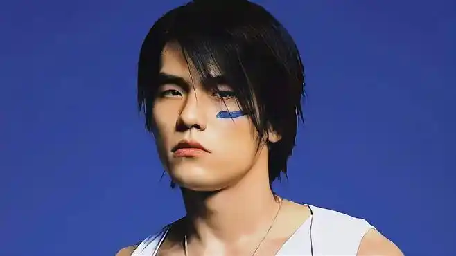 时隔六年周杰伦新专发布,年轻颜值氛围感拉满,网友直呼爷青回