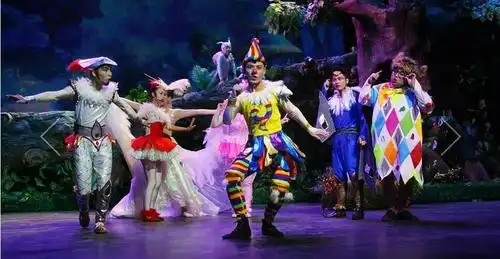 演出地点:小鸟加油剧场演出时间:17:30小鸟加油儿童剧>>>>演出地点