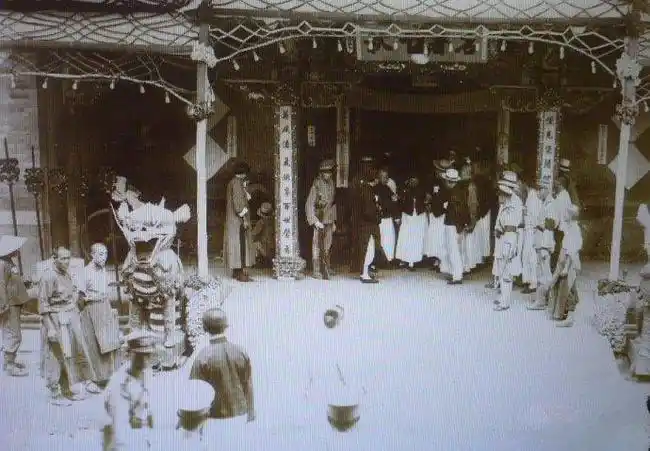 "东北王"张作霖的葬礼现场老照片: 规模程度超出你的想象!