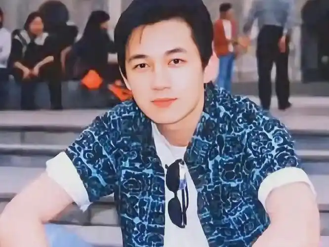 潘粤明曾说过需要注意形象