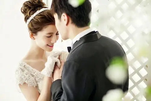 吴千语拍婚纱写真 望30岁披上嫁衣结婚生子[高清大图]_娱乐频道_凤凰