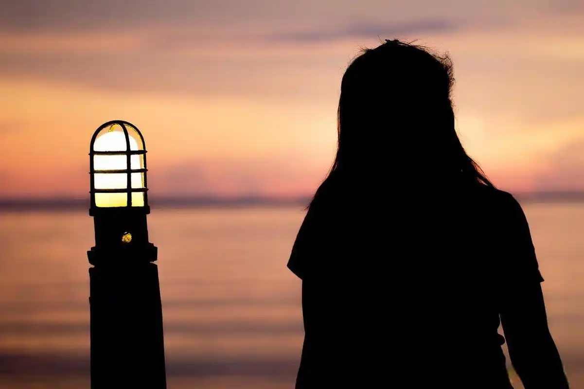 情绪我控制,才是成熟人.