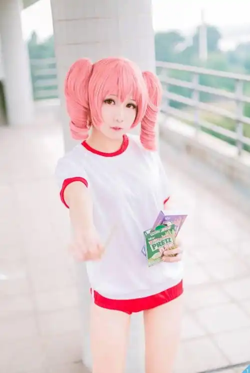 动漫cosplay 萝莉可爱美少女 骷髅宫歌留多tomoyo酱