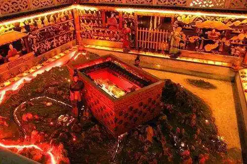 修建地宫的工匠都死了,为什么只有慈禧的活下来了?